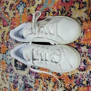 Adidas leopard print Advantage sneakers women's 8.5